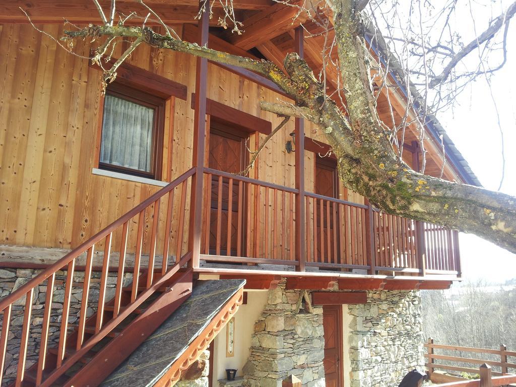 Eco Chalet Maison Dominique Challand-Saint-Anselme Eksteriør bilde