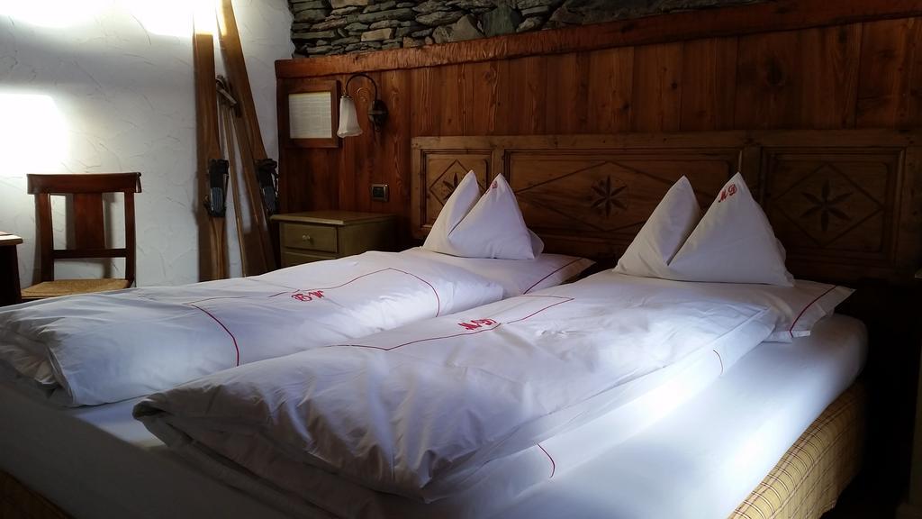 Eco Chalet Maison Dominique Challand-Saint-Anselme Eksteriør bilde