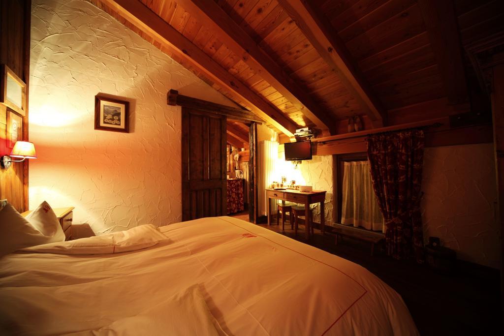 Eco Chalet Maison Dominique Challand-Saint-Anselme Rom bilde