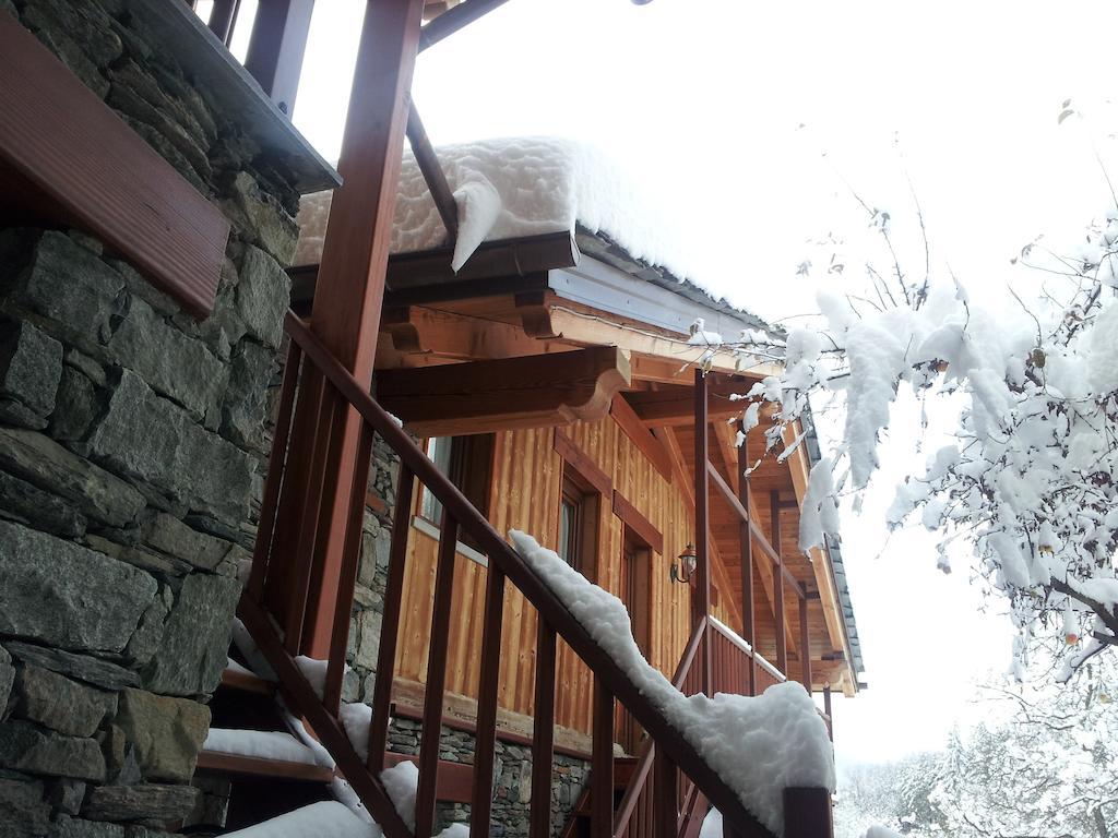 Eco Chalet Maison Dominique Challand-Saint-Anselme Eksteriør bilde